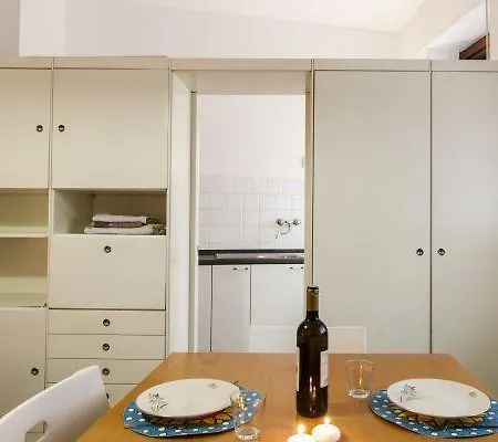 Апартаменты Bayres House Милан